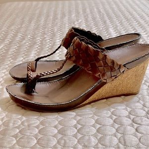 🌱 Gianni Bini Leather Toe Wedges